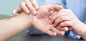 Diagnosis of pain in the fingers joints
